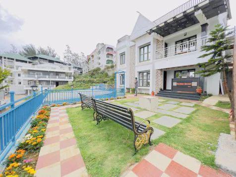Sky Blue Resort Ooty Ngoại thất bức ảnh